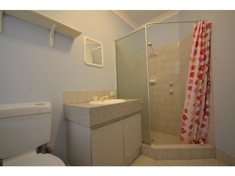 28 Tea Tree Way, Thornlie WA 6108