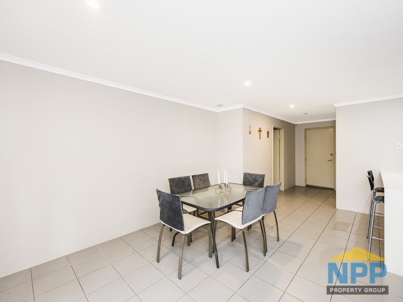 2/1 Mariners Cove Drive, Dudley Park WA 6210