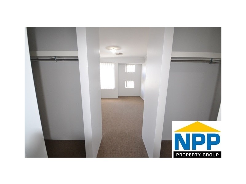7 Sackler Lk, Piara Waters WA 6112