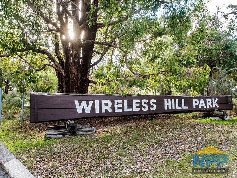 10 Searle Road, Ardross WA 6153