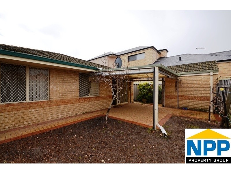 1/13 Mallard Way, Cannington WA 6107