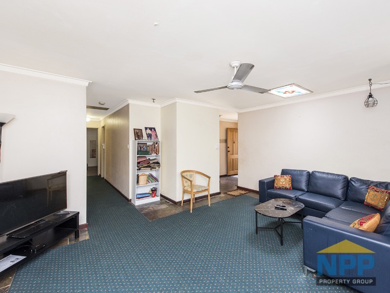 4 Hawkesbury Drive, Willetton WA 6155