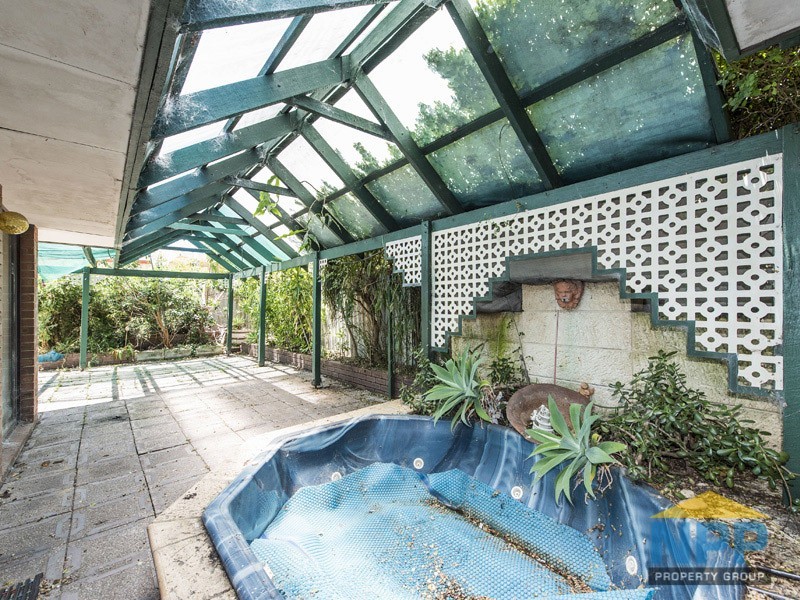 4 Hawkesbury Drive, Willetton WA 6155