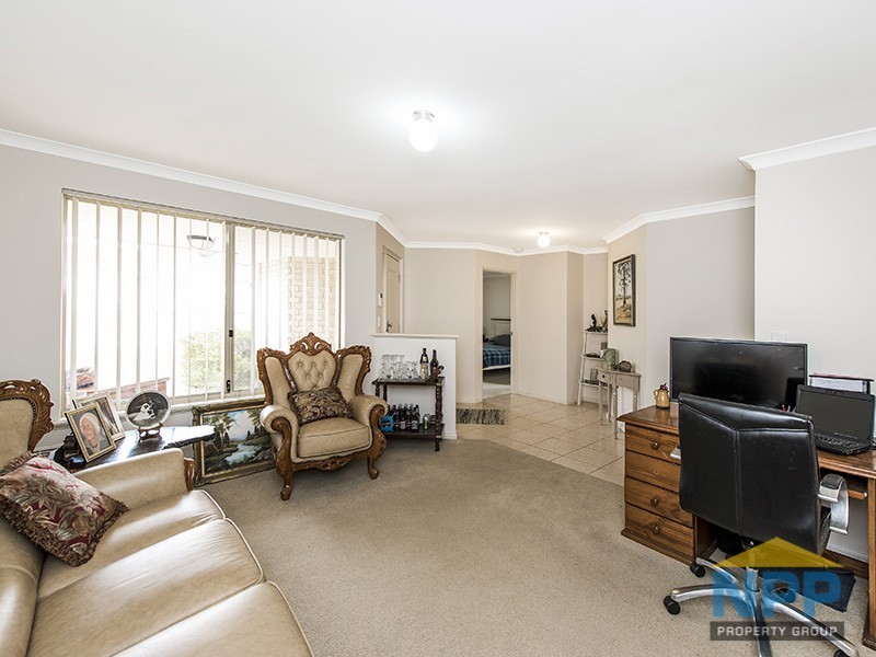 12 Makjanich Place, Success WA 6164