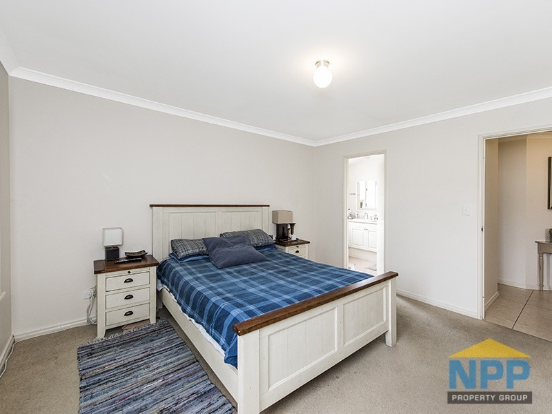 12 Makjanich Place, Success WA 6164