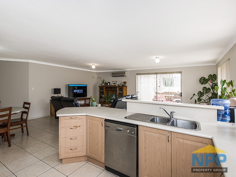 12 Makjanich Place, Success WA 6164