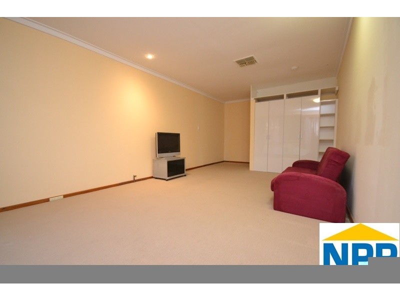 10B Mandala Crescent, Bateman WA 6150