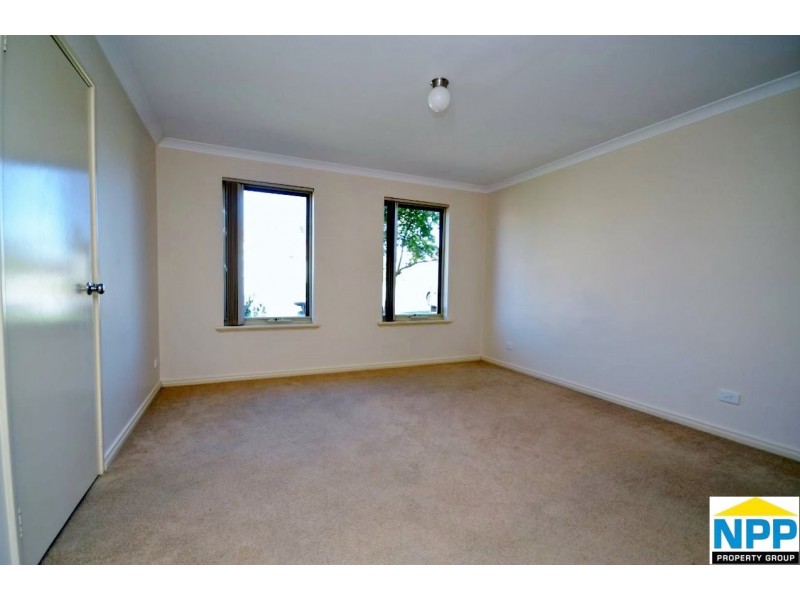 12 Makjanich Place, Success WA 6164