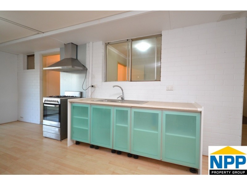 1 Coorain Street, Maddington WA 6109