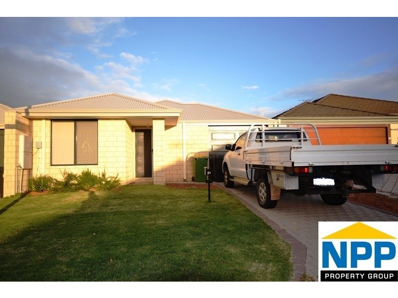 21 Kulin Pass, Canning Vale WA 6155
