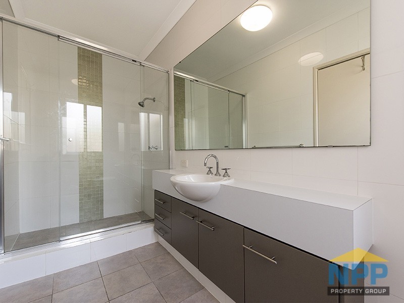 15 Macmillian Boulevard, Canning Vale WA 6155