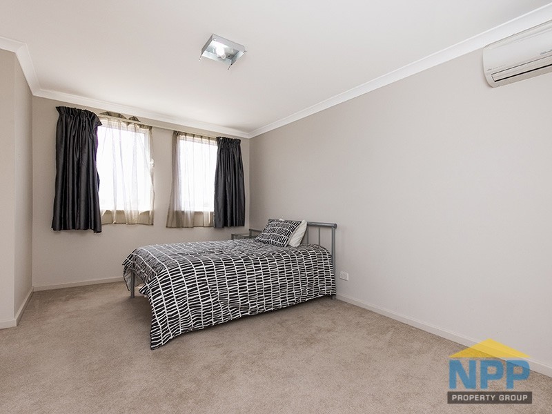 15 Macmillian Boulevard, Canning Vale WA 6155