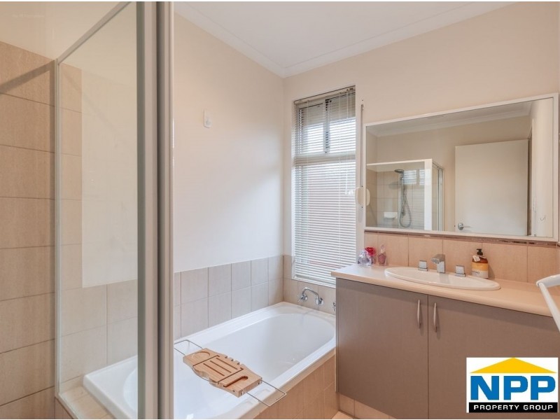 19 Cranbrook Pass, Canning Vale WA 6155