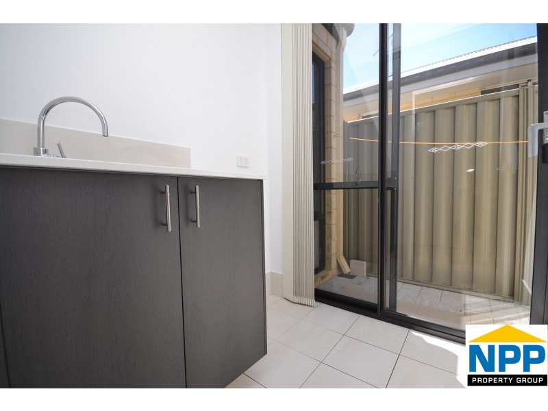 28 Fringed Way, Piara Waters WA 6112
