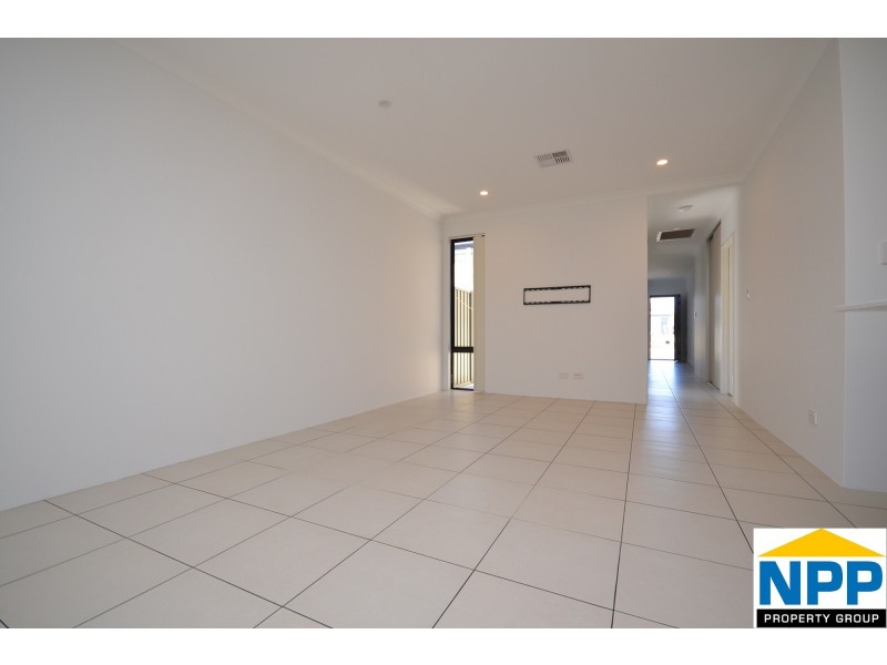 28 Fringed Way, Piara Waters WA 6112