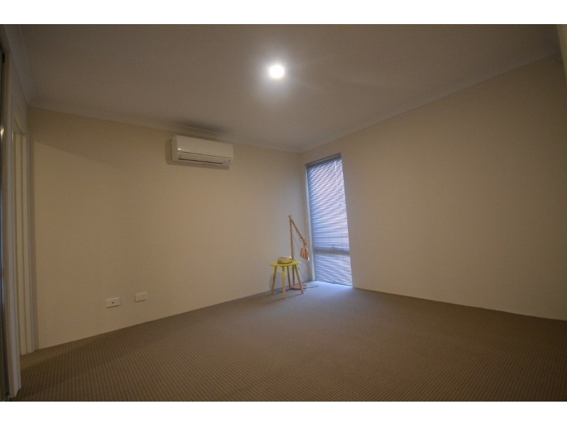 12 Glendalough Loop, Canning Vale WA 6155