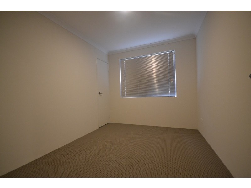 12 Glendalough Loop, Canning Vale WA 6155