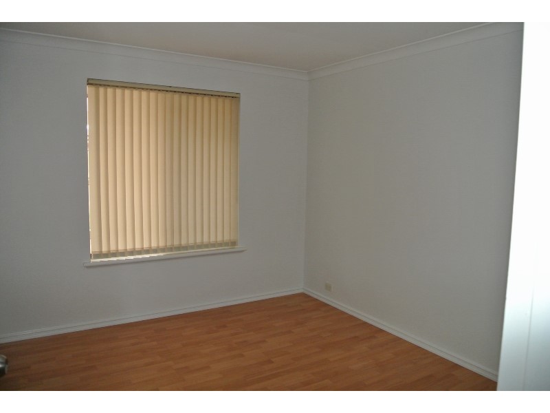 1 Guinivere Way, Camillo WA 6111