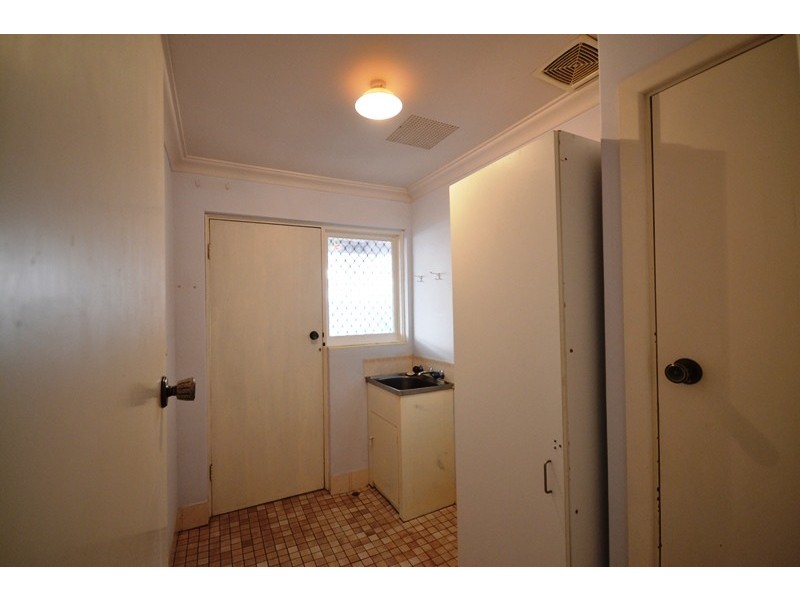 52 Ferndale Crescent, Ferndale WA 6148