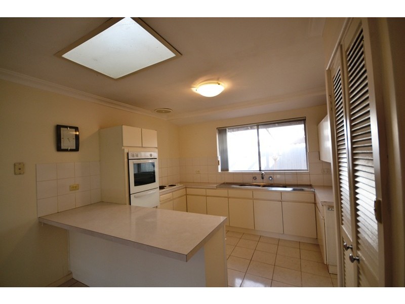 52 Ferndale Crescent, Ferndale WA 6148