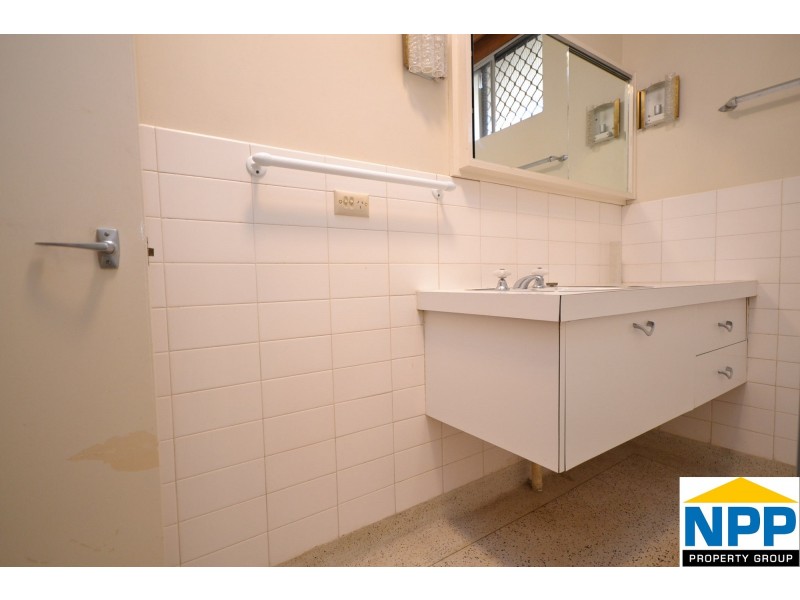 7 Second Avenue, Rossmoyne WA 6148