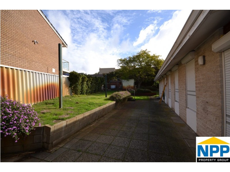 7 Second Avenue, Rossmoyne WA 6148