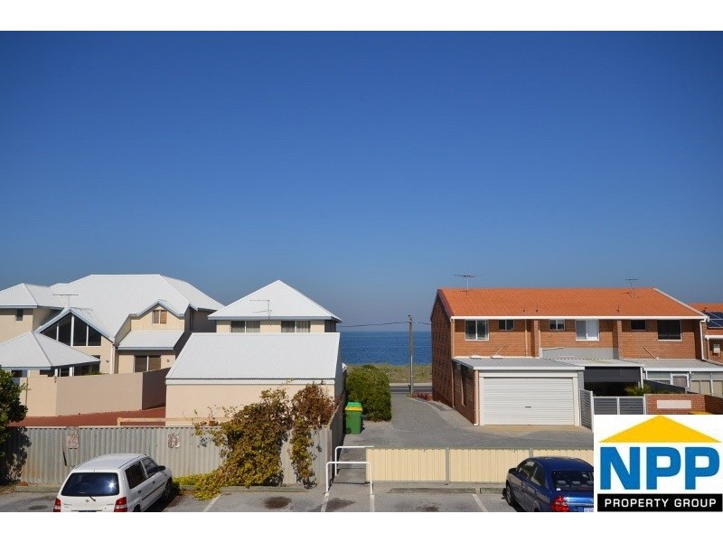 13/31-33 Penquin Road, Shoalwater WA 6169