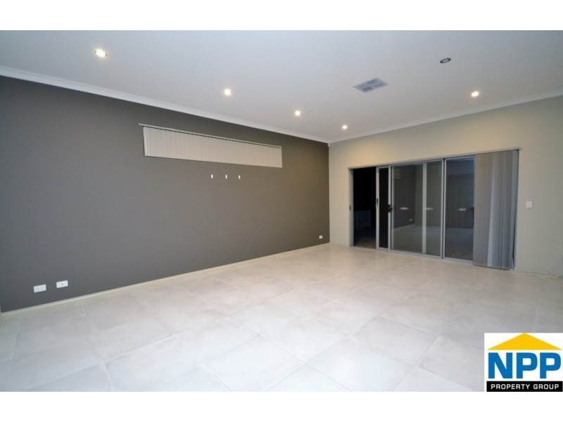 3/9 Wyndham Street, St James WA 6102