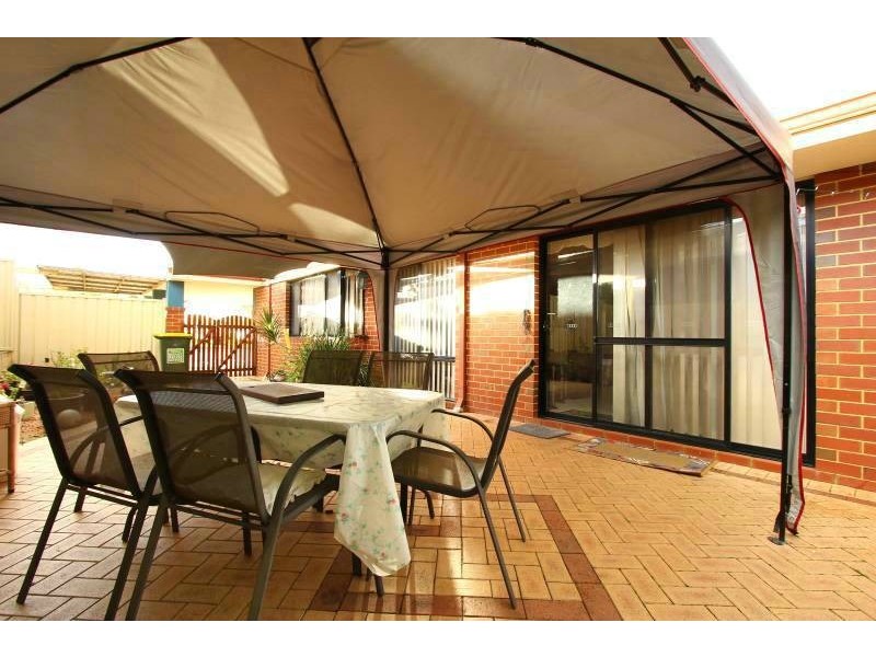 5 Brucedale Pass, Tapping WA 6065