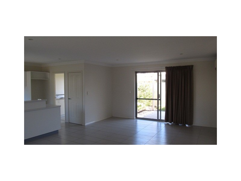 21 Zamia Loop, Falcon WA 6210