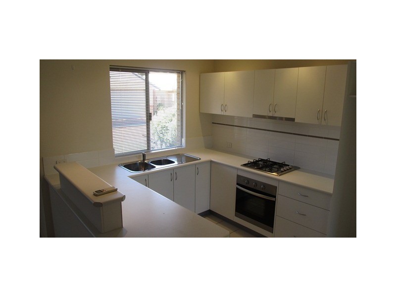 21 Zamia Loop, Falcon WA 6210