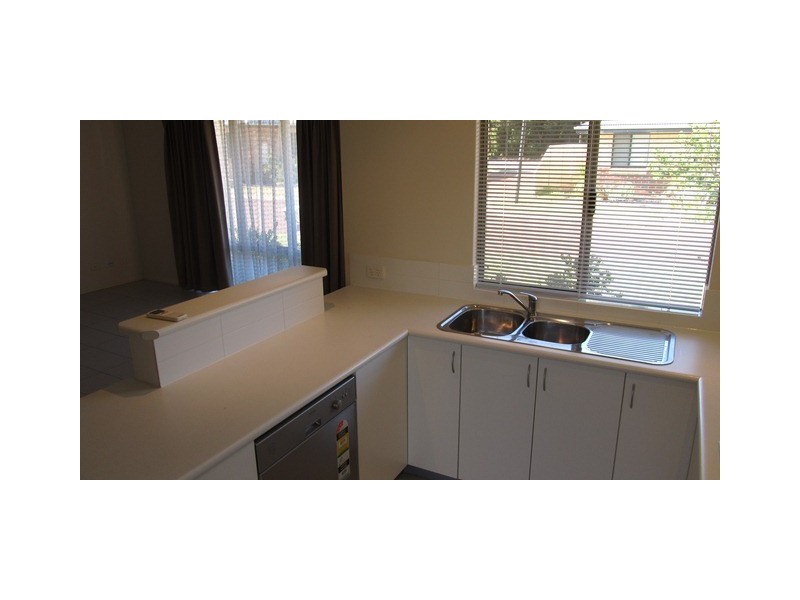 21 Zamia Loop, Falcon WA 6210