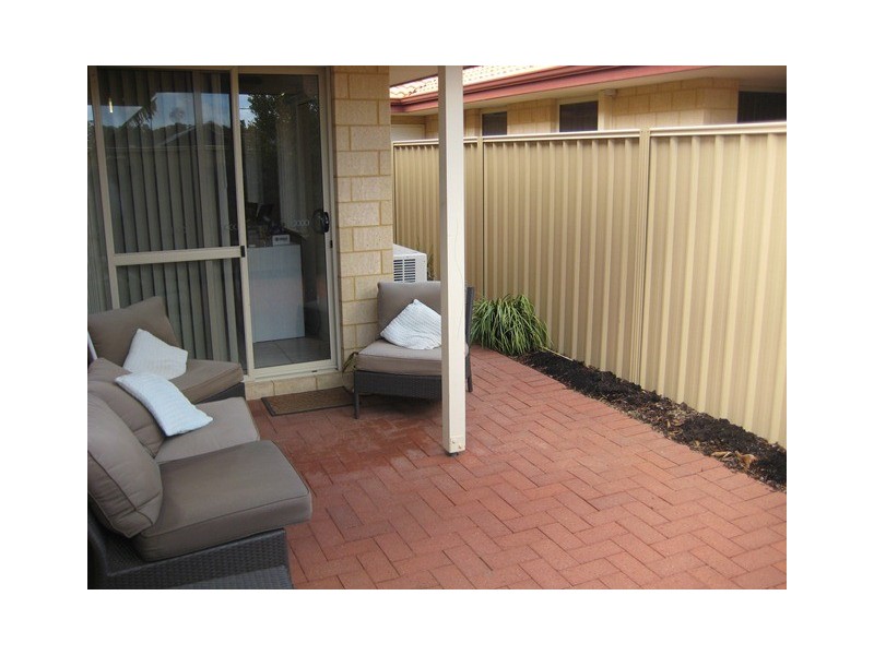 10/51 Braemore Street, Seville Grove WA 6112