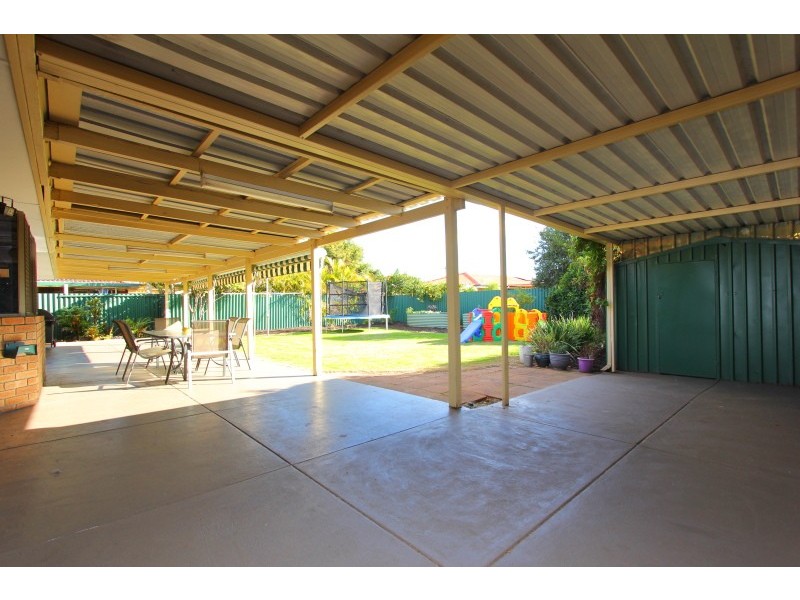 5 Tivella Court, Willetton WA 6155