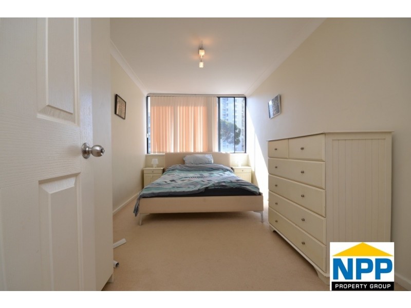 33/134 MILL POINT RD, South Perth WA 6151