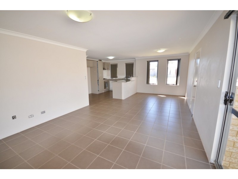 2 Carnation  Street, Canning Vale WA 6155