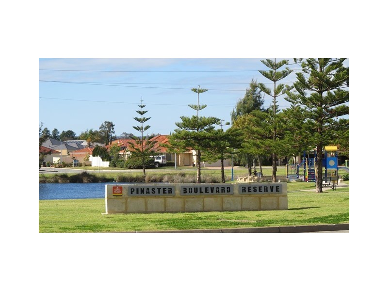 12 Flynn Street, Canning Vale WA 6155