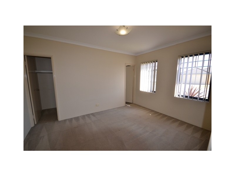 3/40 Mica Mews, Wattle Grove WA 6107