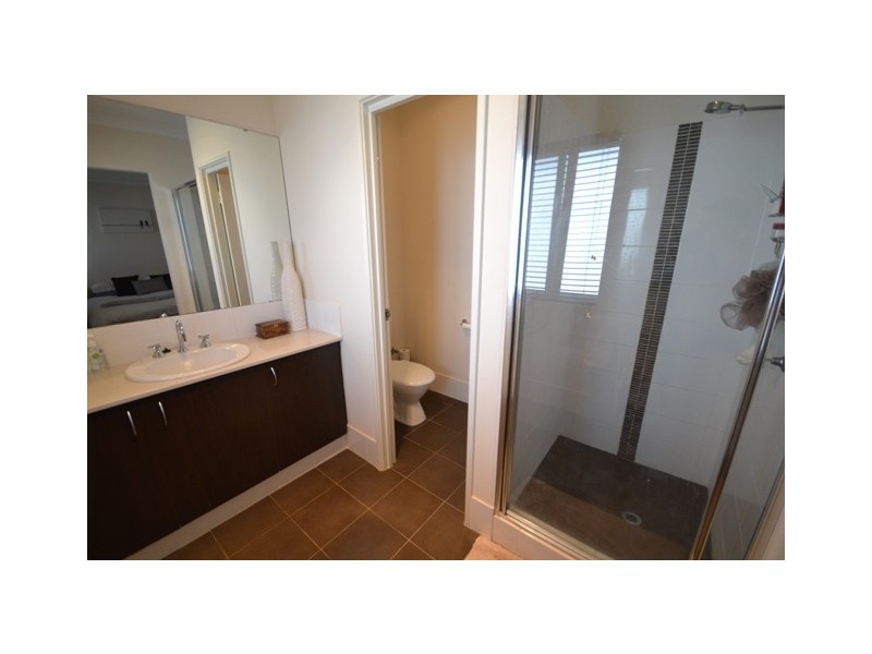 3 Gracilis View, Dudley Park WA 6210