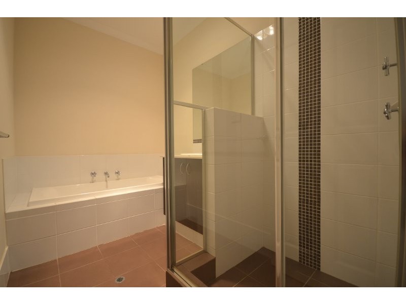 3 Gracilis View, Dudley Park WA 6210