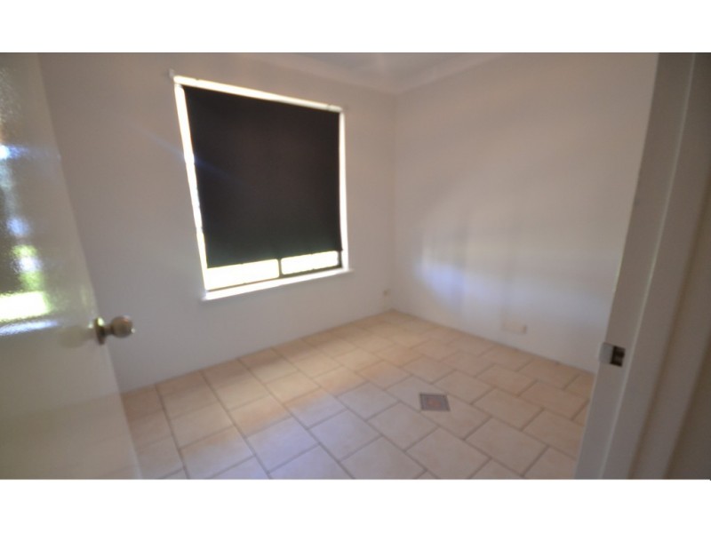 1 Guinivere Way, Camillo WA 6111