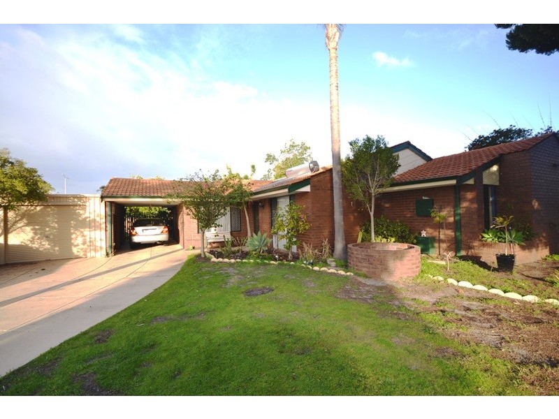 4 Hawkesbury Drive, Willetton WA 6155