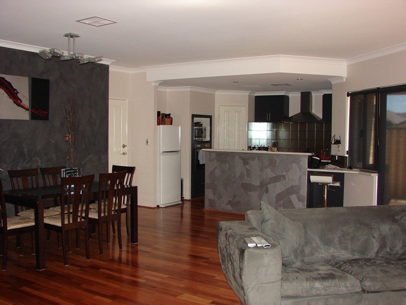 26 Murphy Crescent, Bertram WA 6167