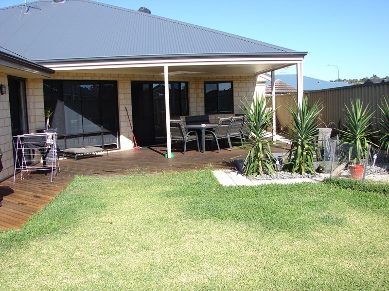 26 Murphy Crescent, Bertram WA 6167