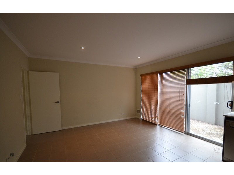 16/39 Simpson Street, Applecross WA 6153