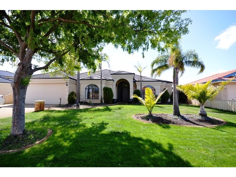 21 Engleswood Arcade, Canning Vale WA 6155