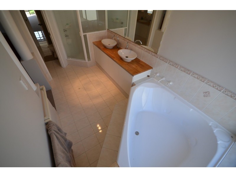 21 Engleswood Arcade, Canning Vale WA 6155