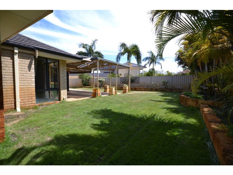 21 Engleswood Arcade, Canning Vale WA 6155