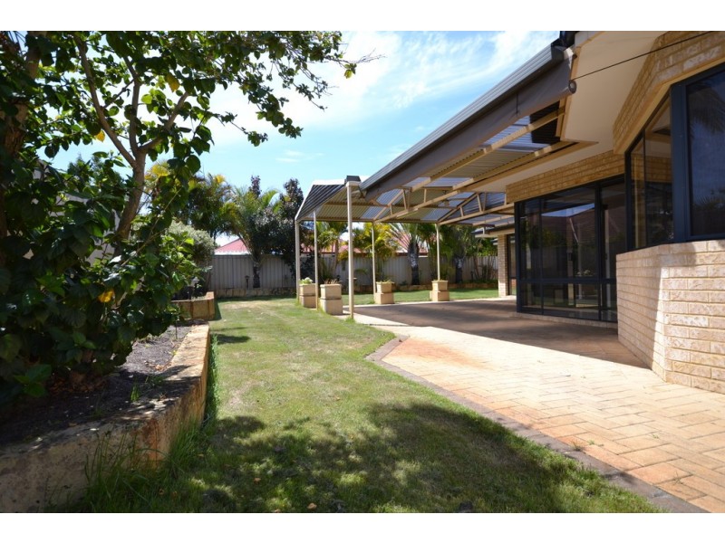 21 Engleswood Arcade, Canning Vale WA 6155