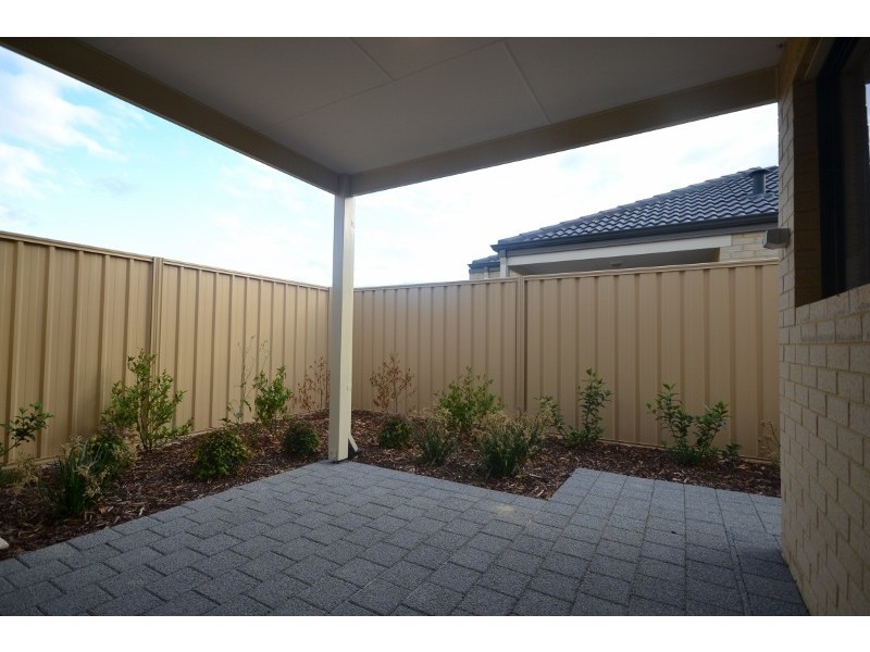 12 Glendalough Loop, Canning Vale WA 6155